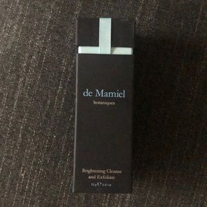 BNIB De Mamiel Brightening Cleanse and Exfoliate